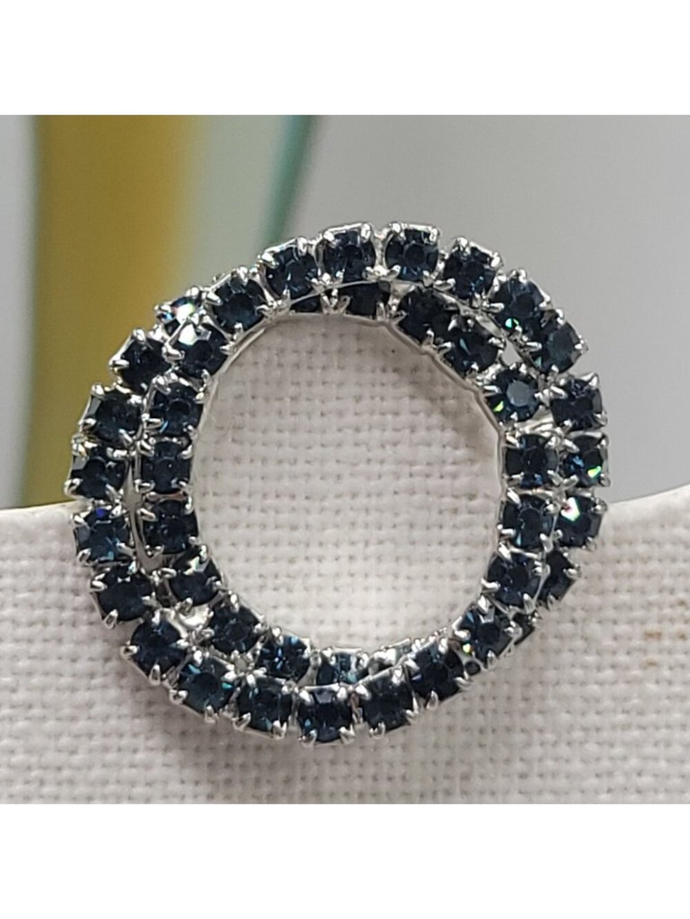 Vtg Silver-Tone Rhinestone Circle Brooch Pin Teal Blue Stones Elegant Double Row